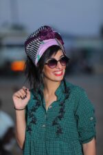 ⁦Tai Pink scarf⁩ – תמונה ⁦2⁩