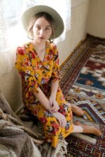⁦Flower zora mustard dress⁩ – תמונה ⁦2⁩
