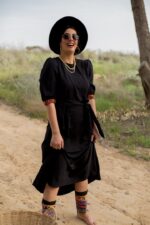 ⁦Black Satya embroidery dress⁩ – תמונה ⁦2⁩