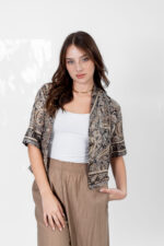 ⁦חולצת Vintage Charm⁩ – תמונה ⁦6⁩