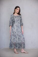 ⁦שמלת LIYA פסי זהב⁩ – תמונה ⁦3⁩