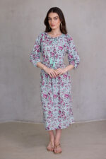 ⁦שמלת SHOHAM פרחים סגול⁩ – תמונה ⁦2⁩