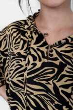 ⁦שמלת NOYA זברה חומים⁩ – תמונה ⁦4⁩