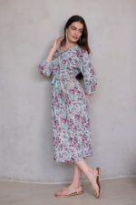 ⁦שמלת SHOHAM פרחים סגול⁩ – תמונה ⁦5⁩