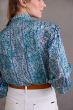 ⁦חולצת Turquoise Whisper⁩ – תמונה ⁦3⁩